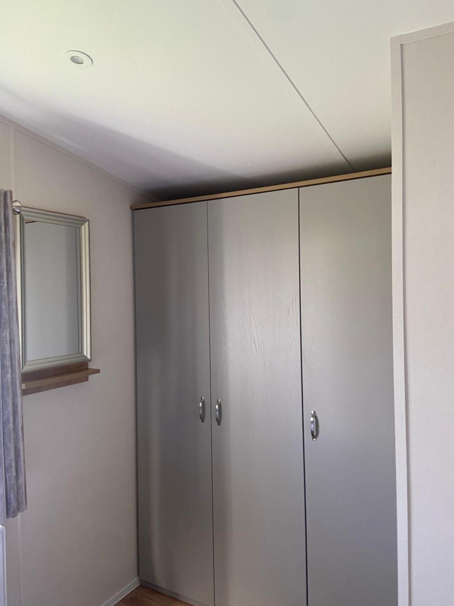 Camping De Duinhoeve Chalet Vogel Not For Companies Nieuw-Haamstede Eksteriør bilde